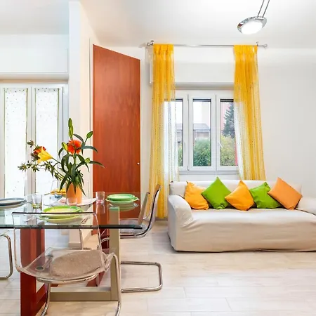 Gambara Bright Flat Apartment